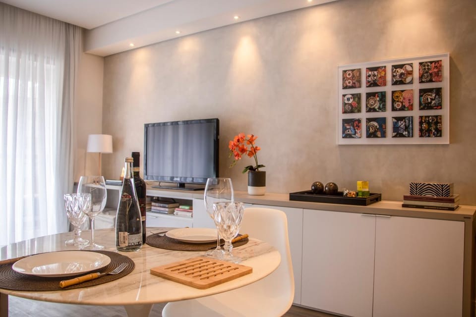 TV and multimedia, Dining area