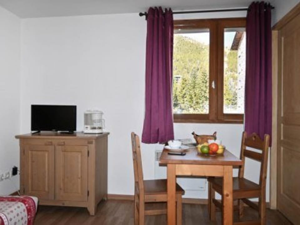 Studio cosy au pied des pistes, Montgenèvre - 2 pers, animaux acceptés, WiFi, casier à skis - FR-1-266-153 Apartment in Montgenèvre