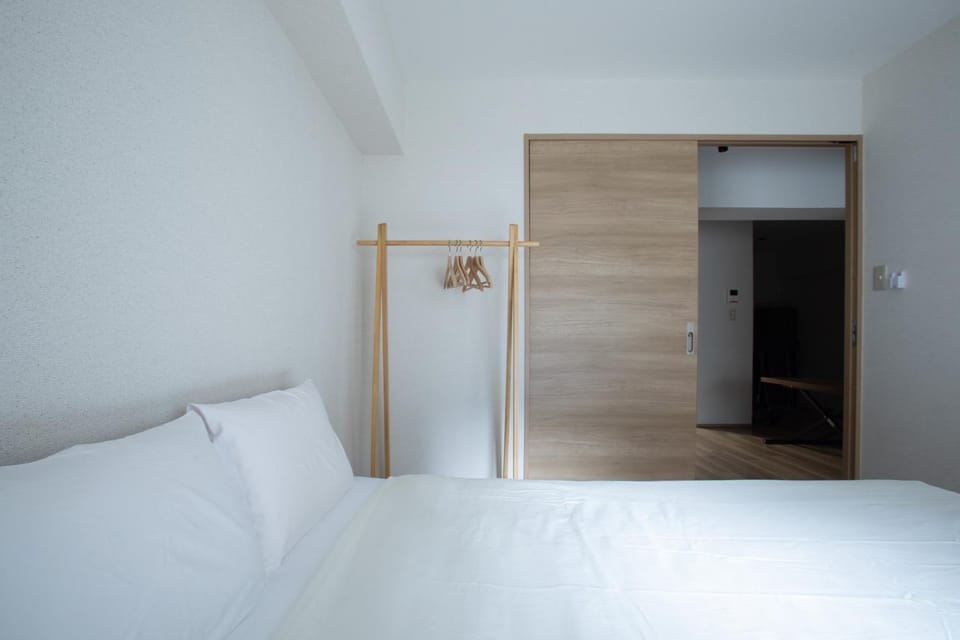 Bed, Photo of the whole room, Bedroom, wardrobe