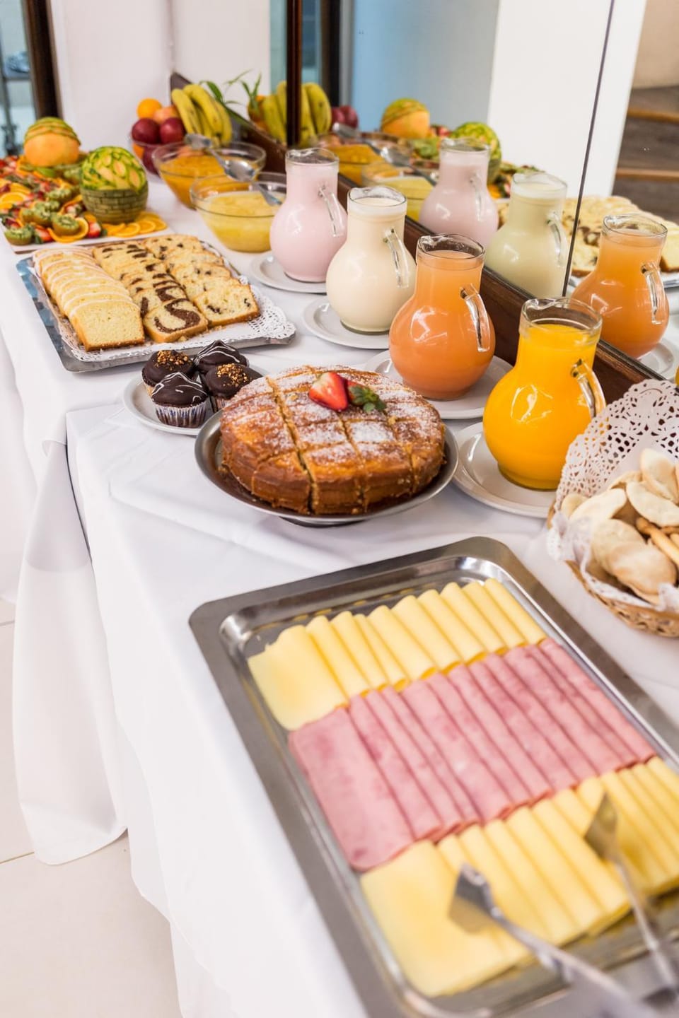 Breakfast, Buffet breakfast