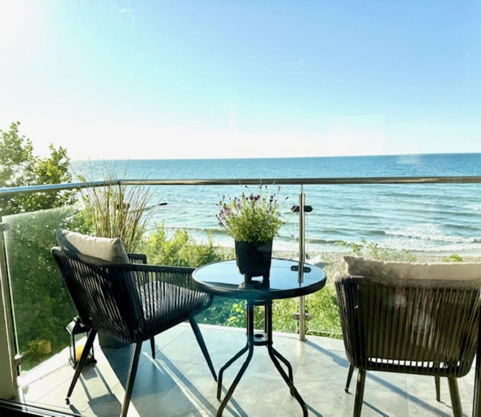 View (from property/room), Balcony/Terrace, Sea view
