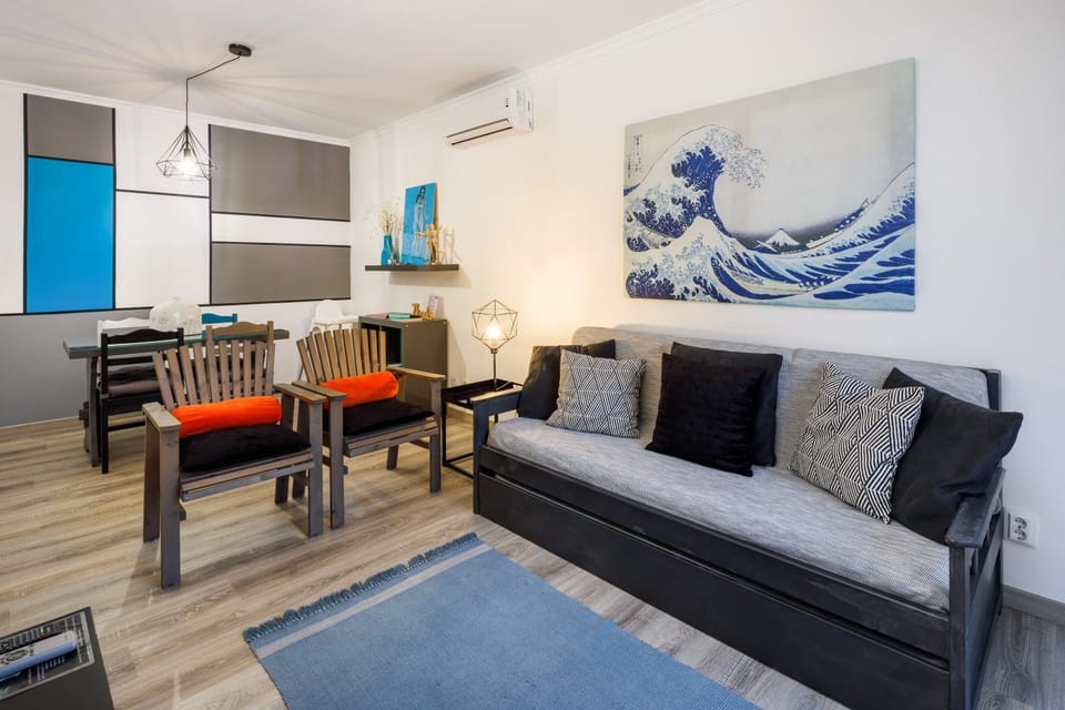 Living room, Dining area, air conditioner