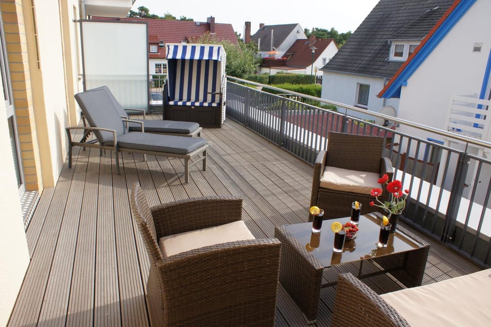Property building, Balcony/Terrace