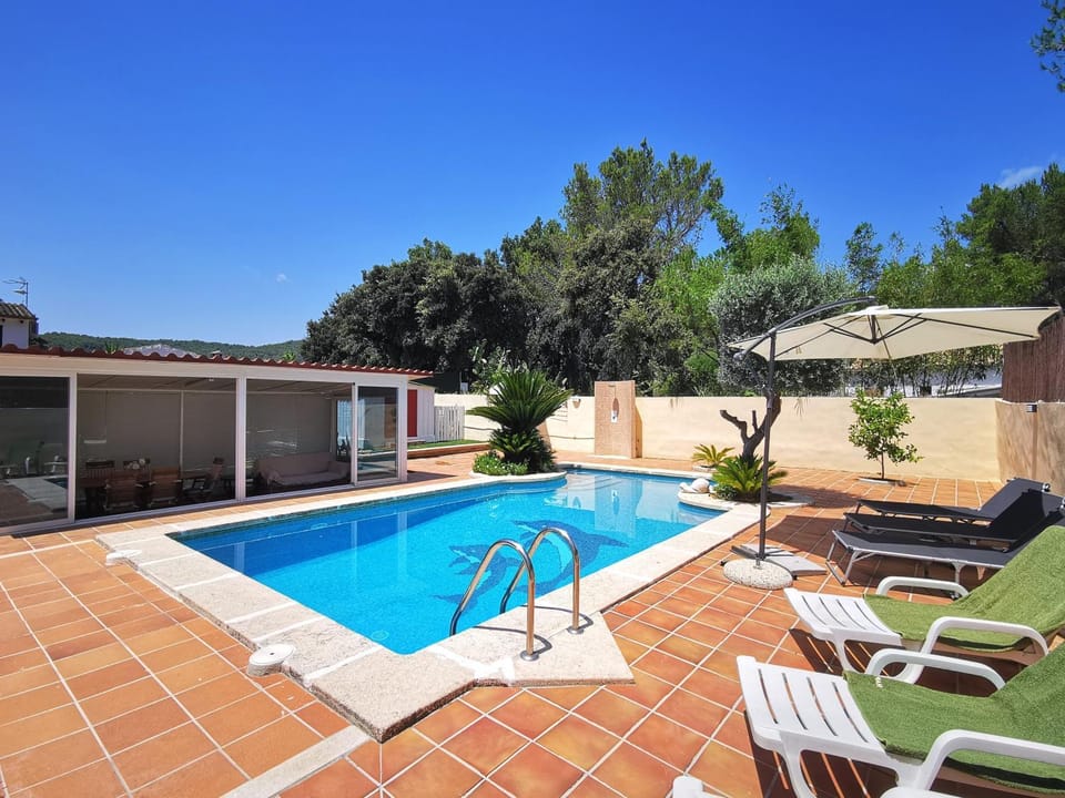 Patio, Garden, Swimming pool