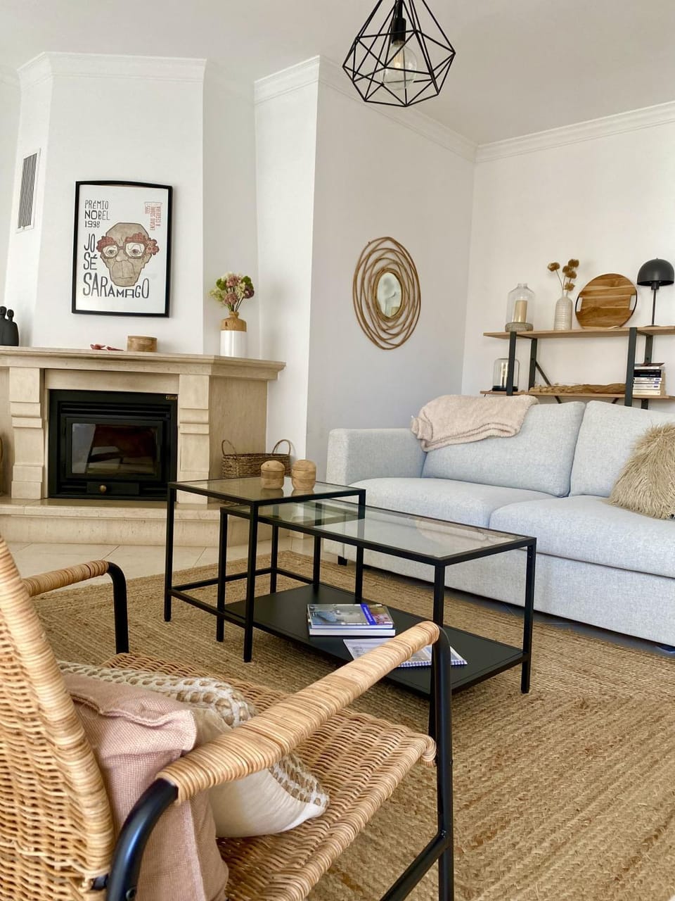 Living room, Seating area