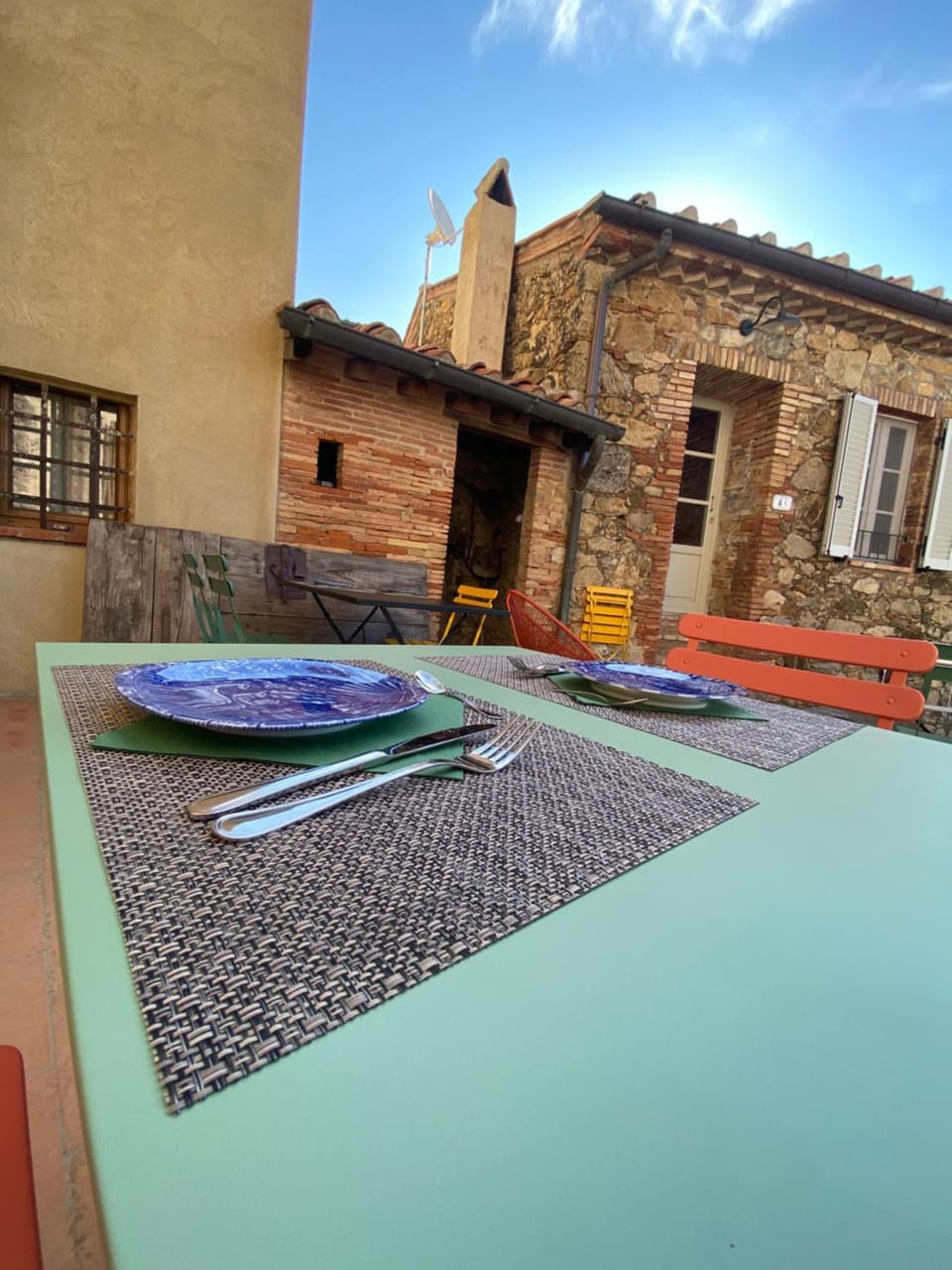 Agriturismo La Via Dell'Oliviera Farm Stay in Tuscany