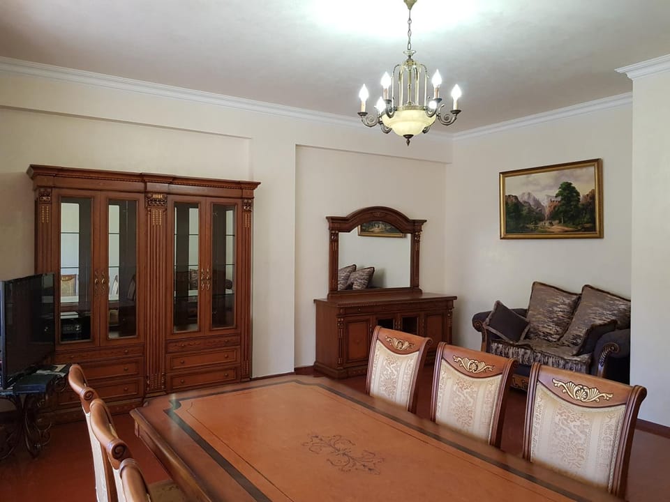 Northern Avenue 2 bedroom Deluxe apartment with Balcony HH644 Apartment in Yerevan