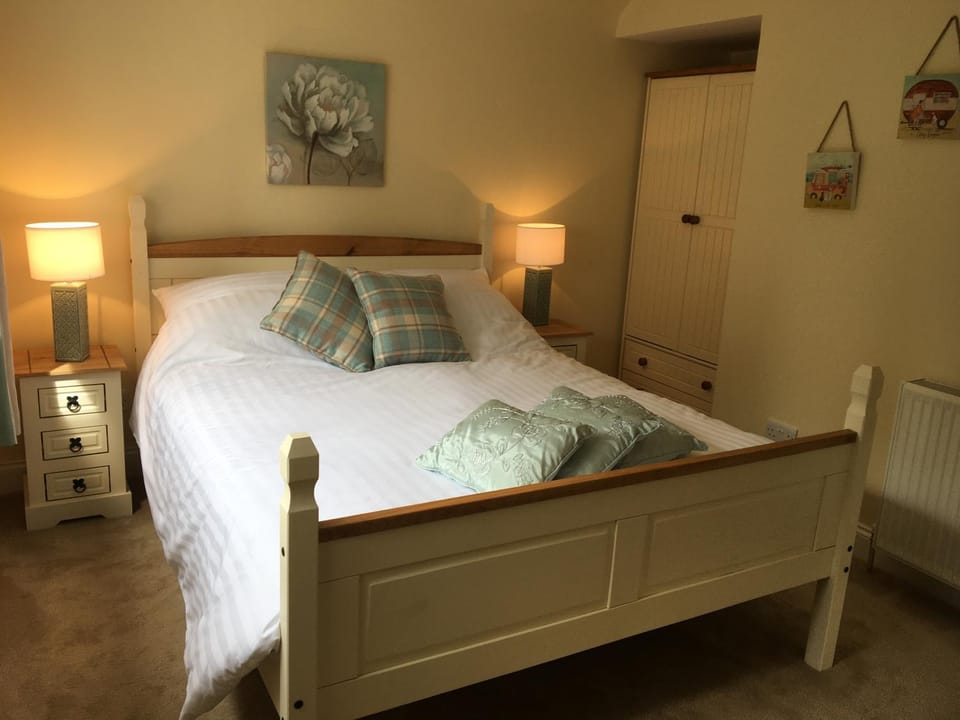 Crescent Corner, Inverness House in Inverness