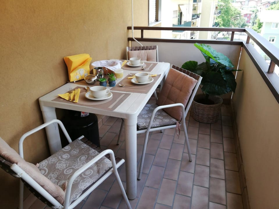 View (from property/room), Balcony/Terrace