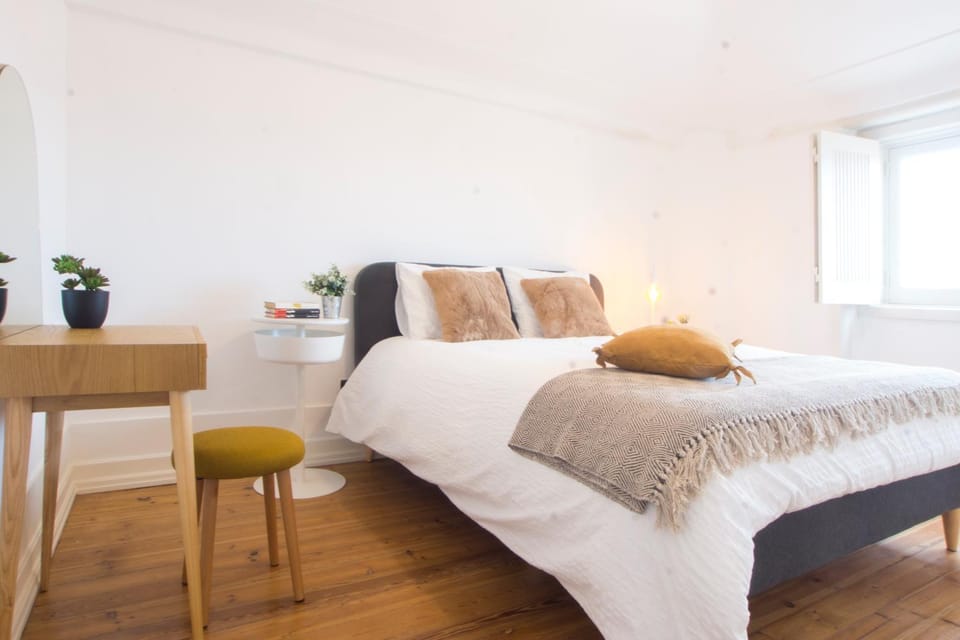 Lucky Number 79 - UNESCO World Heritage Penthouse Apartment in Coimbra