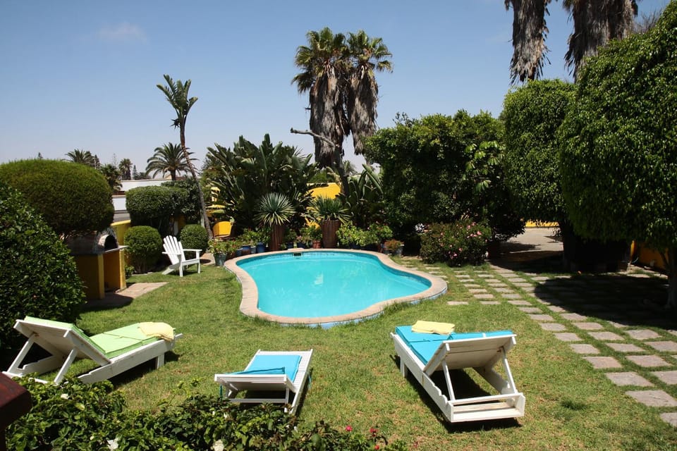 Swimming pool, Swimming pool