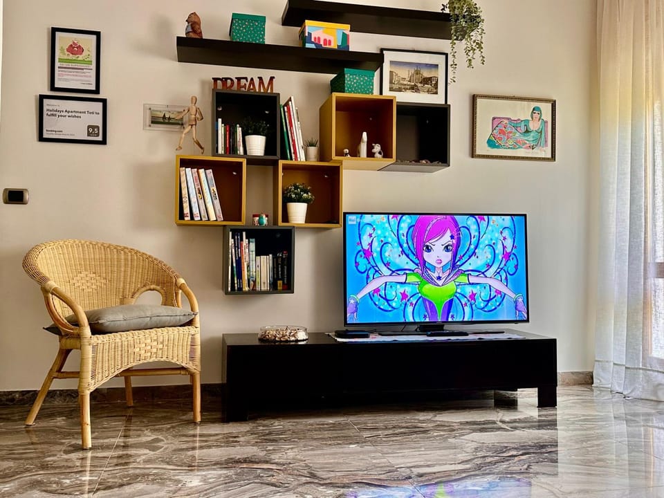 Communal lounge/ TV room, Evening entertainment