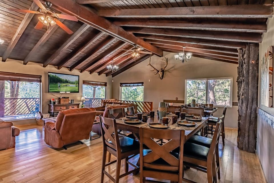 Living room, Seating area, Dining area, furniture