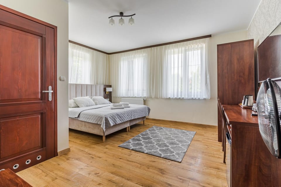 Property building, Photo of the whole room