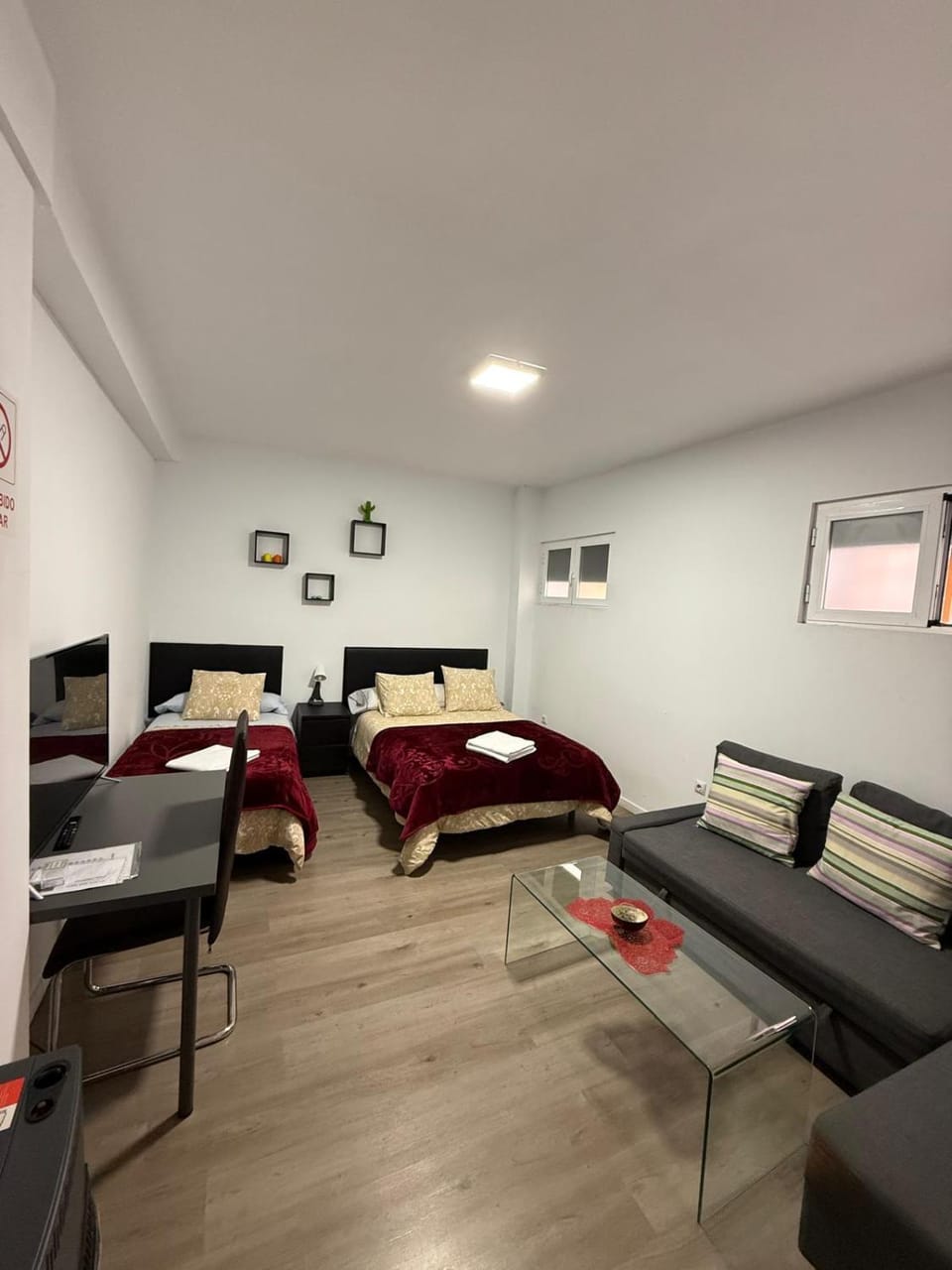 Bed, Photo of the whole room