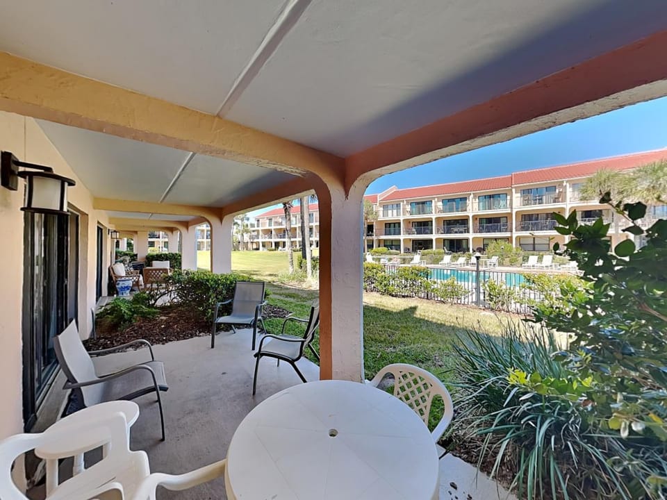 Patio, Garden, Seating area, Pool view, Swimming pool