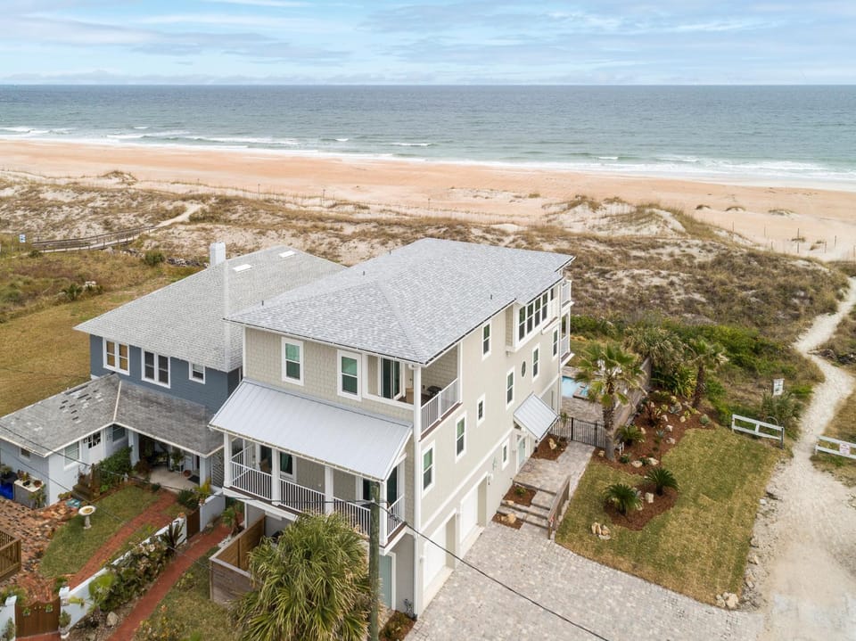 Property building, Bird's eye view, Garden, Balcony/Terrace, Beach, Sea view