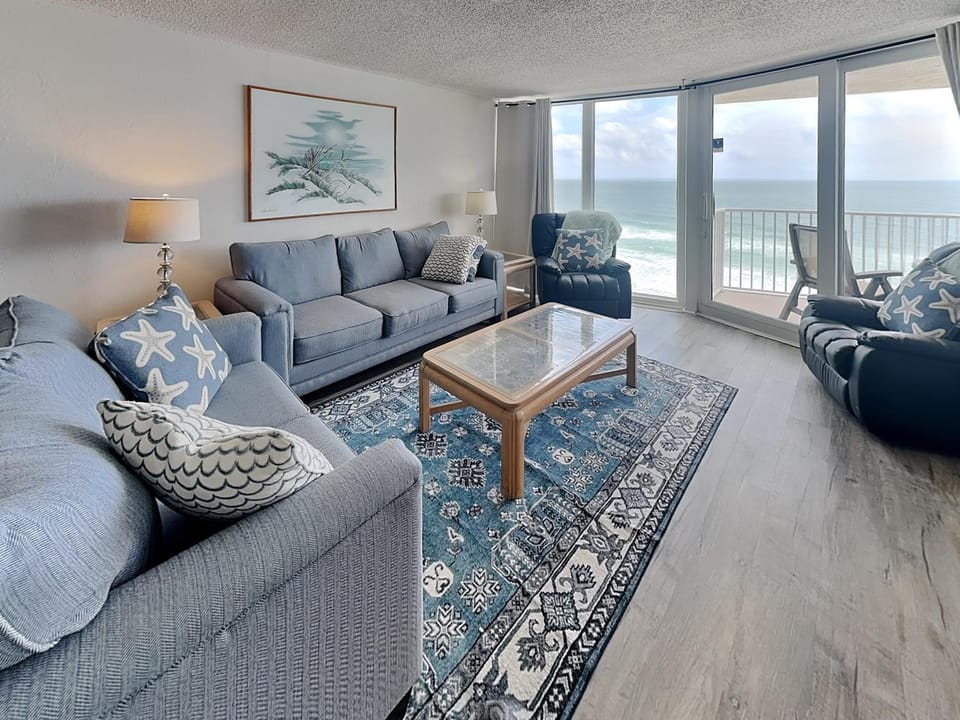 Shores Club 806 Apartment in Daytona Beach Shores