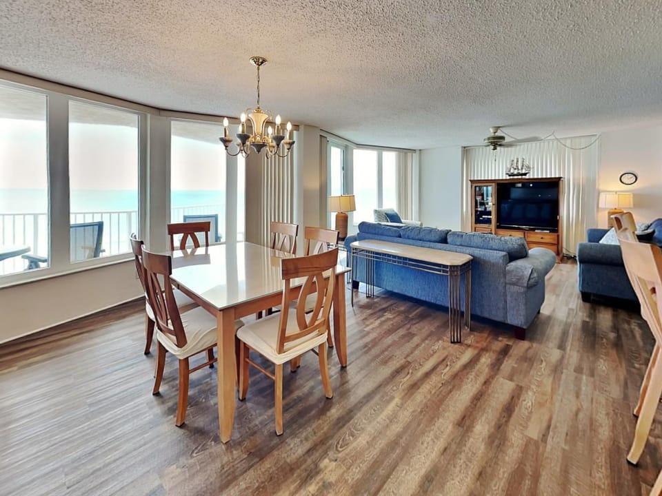 Shores Club 807 Apartment in Daytona Beach Shores