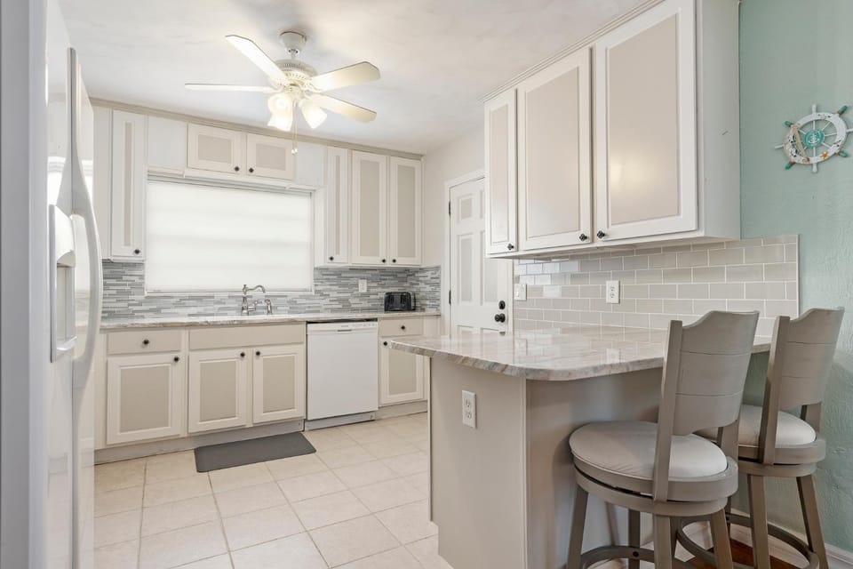 Kitchen or kitchenette, Seating area, furniture, kitchen