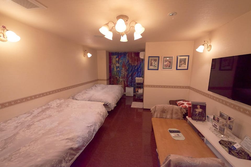 ホテル4Fマカロニ Inn in Osaka