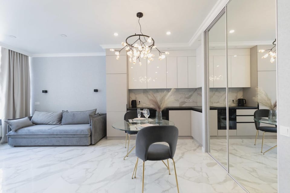 Kitchen or kitchenette, Seating area