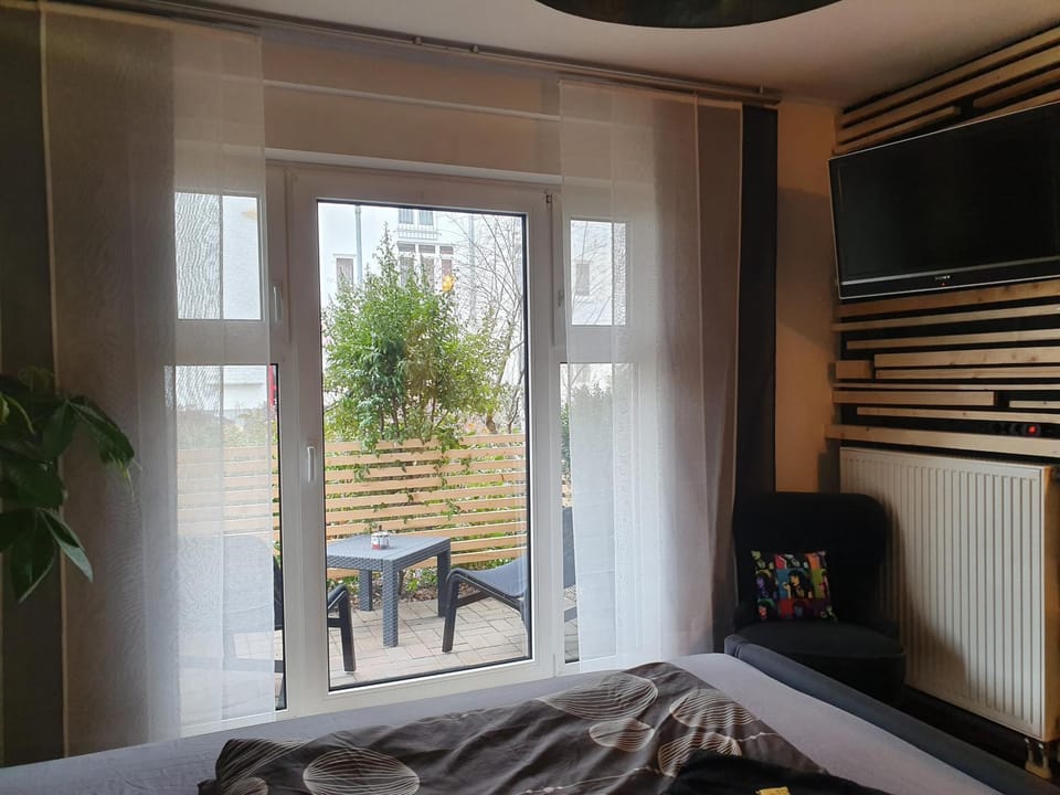 Photo of the whole room, Seating area, Bedroom