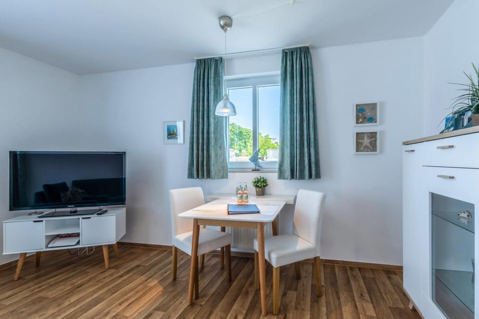 Villa Karola, Wohnung 20 Apartment in Mecklenburg-Vorpommern, Germany