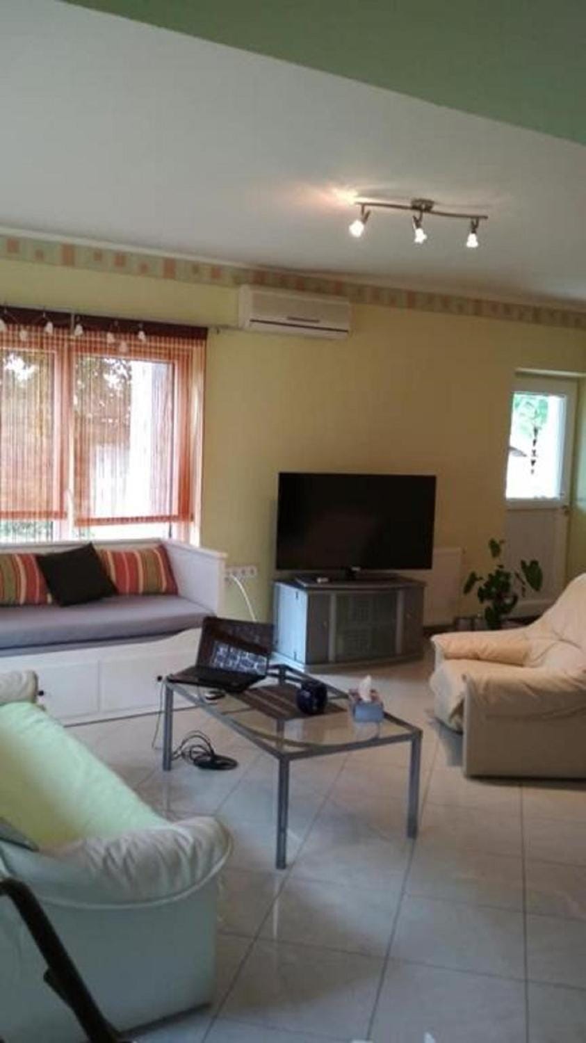 Communal lounge/ TV room, TV and multimedia