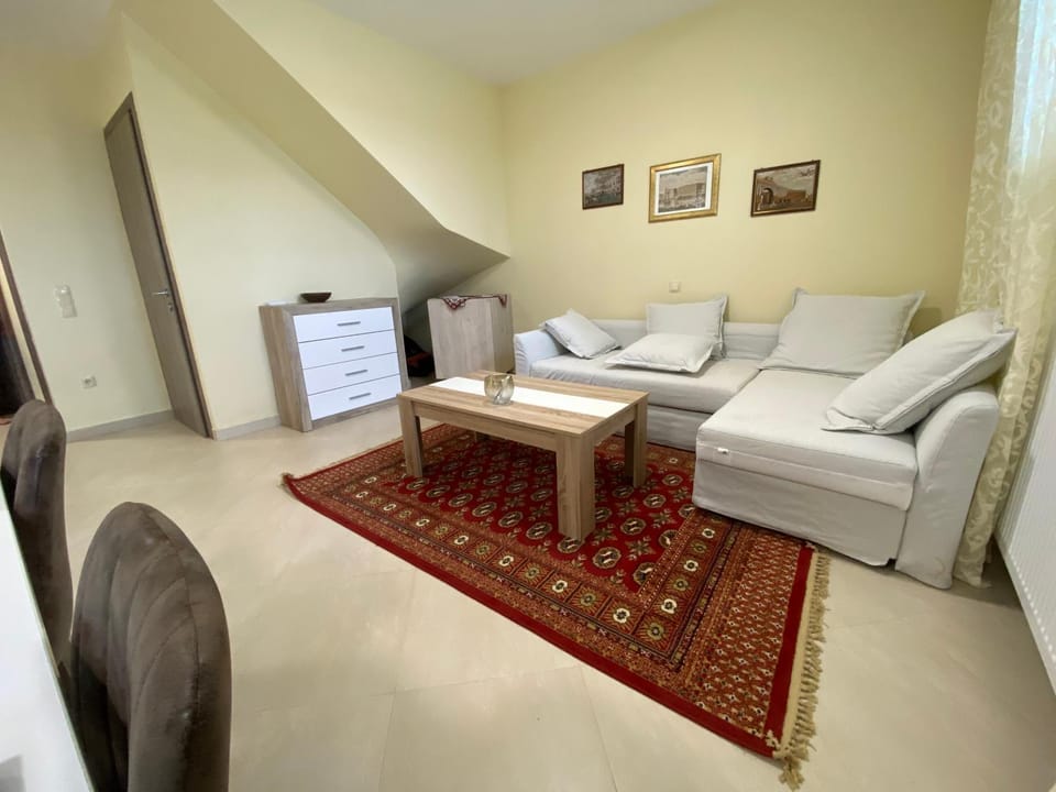 Современная вилла прямо на пляже, с видом на море House in Halkidiki