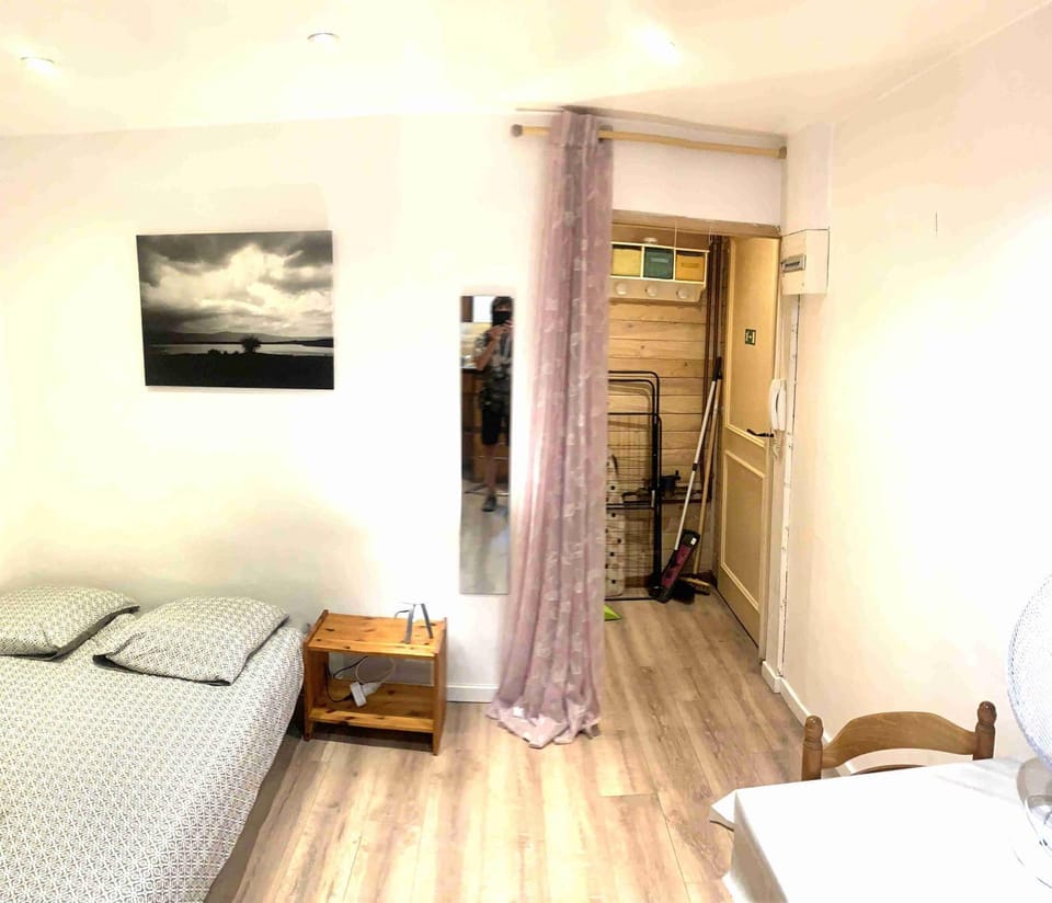 Studio MAKATI Apartment in Chambery