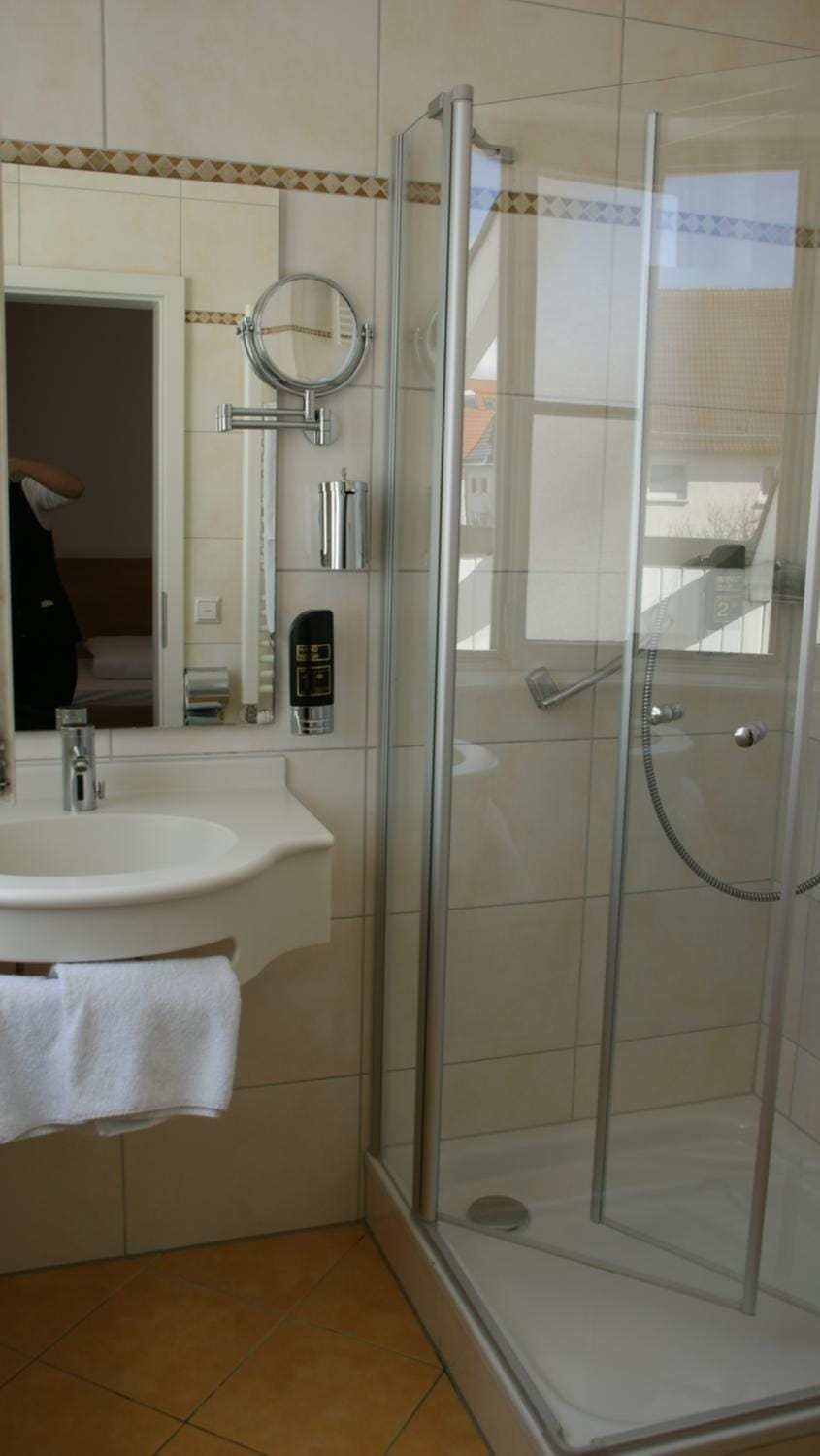 Shower, Bathroom, towels