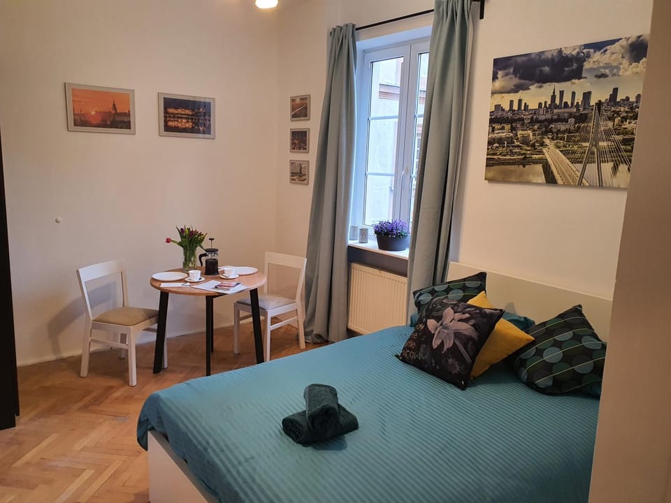 RentOnline Kościelna Apartment Old Town Apartment in Warsaw