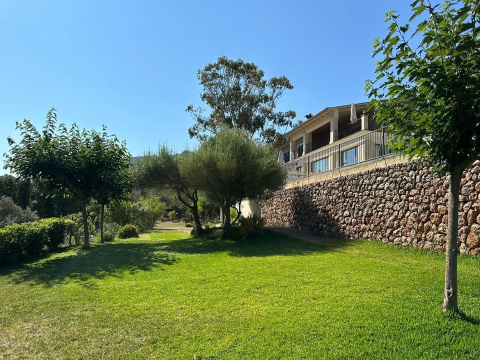 Villa Sestret By LeMón Holiday House in Serra de Tramuntana