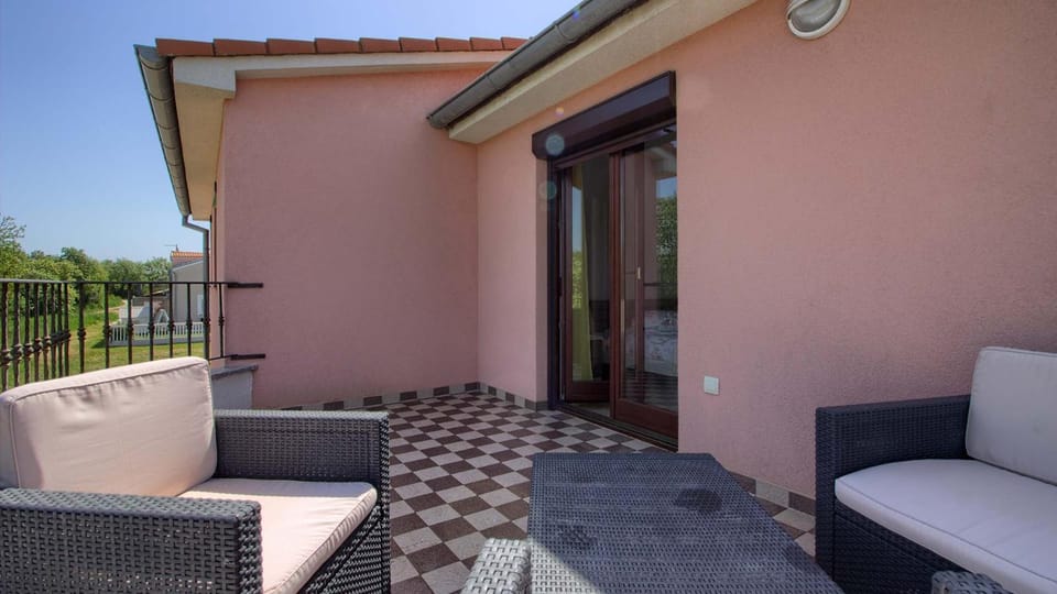 Charming villa Joy with private pool and sea view near Medulin Villa in Medulin