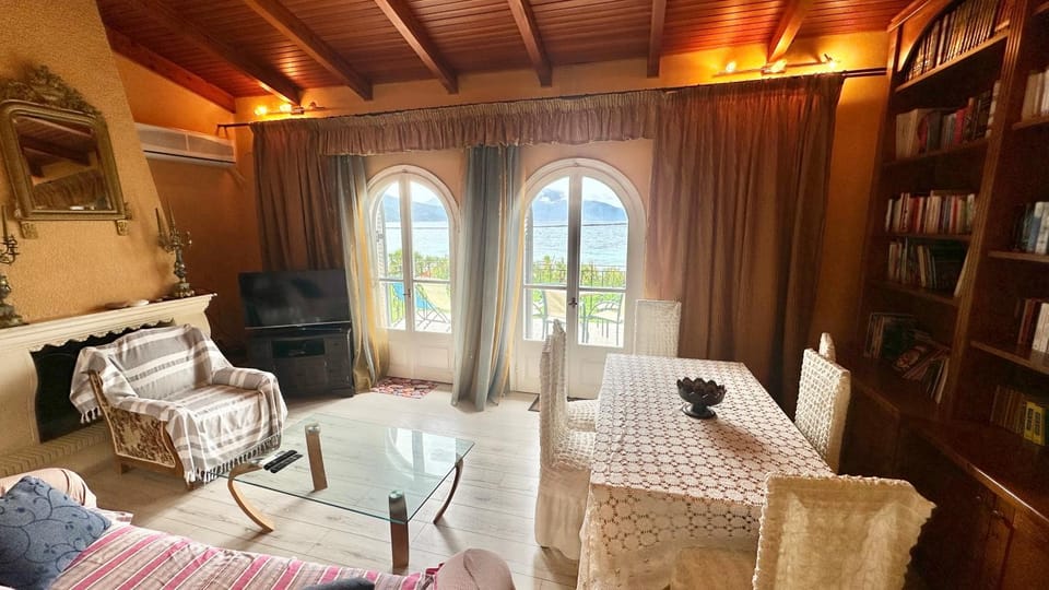 Tilde on the beach, Apts - Sami Kefalonia Apartment in Sami