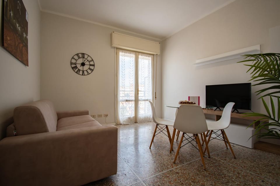 TV and multimedia, Dining area