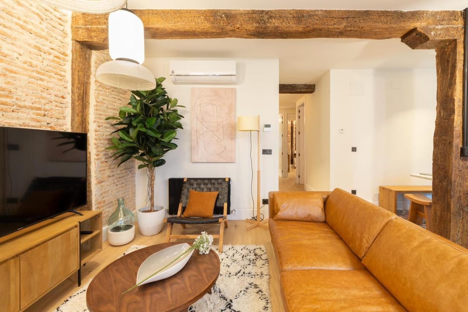 Lounge or bar