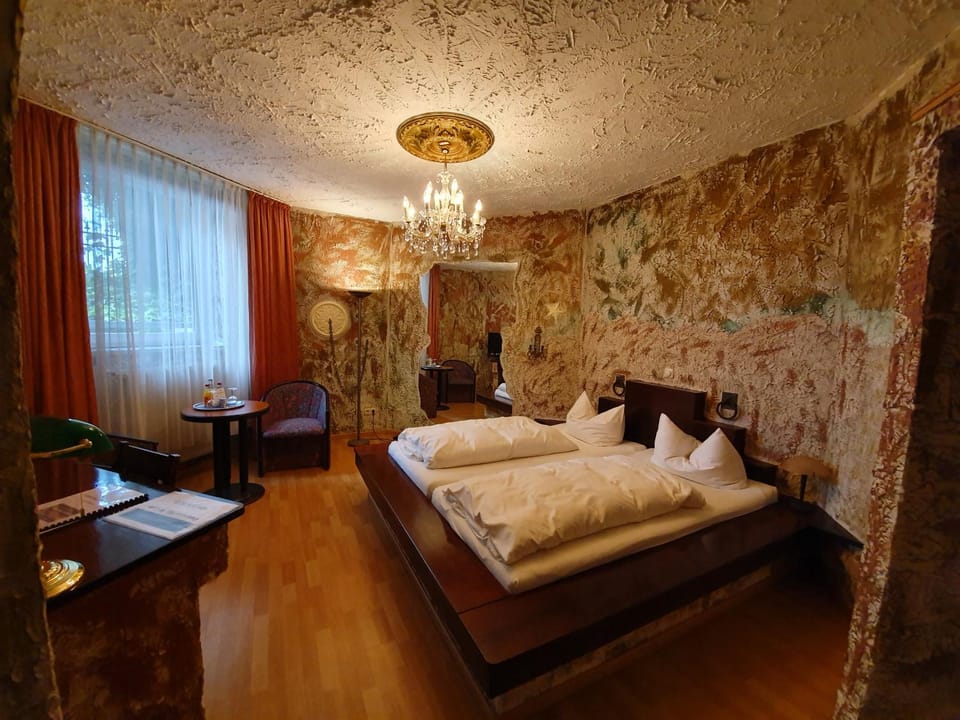 Photo of the whole room, Seating area, Bedroom
