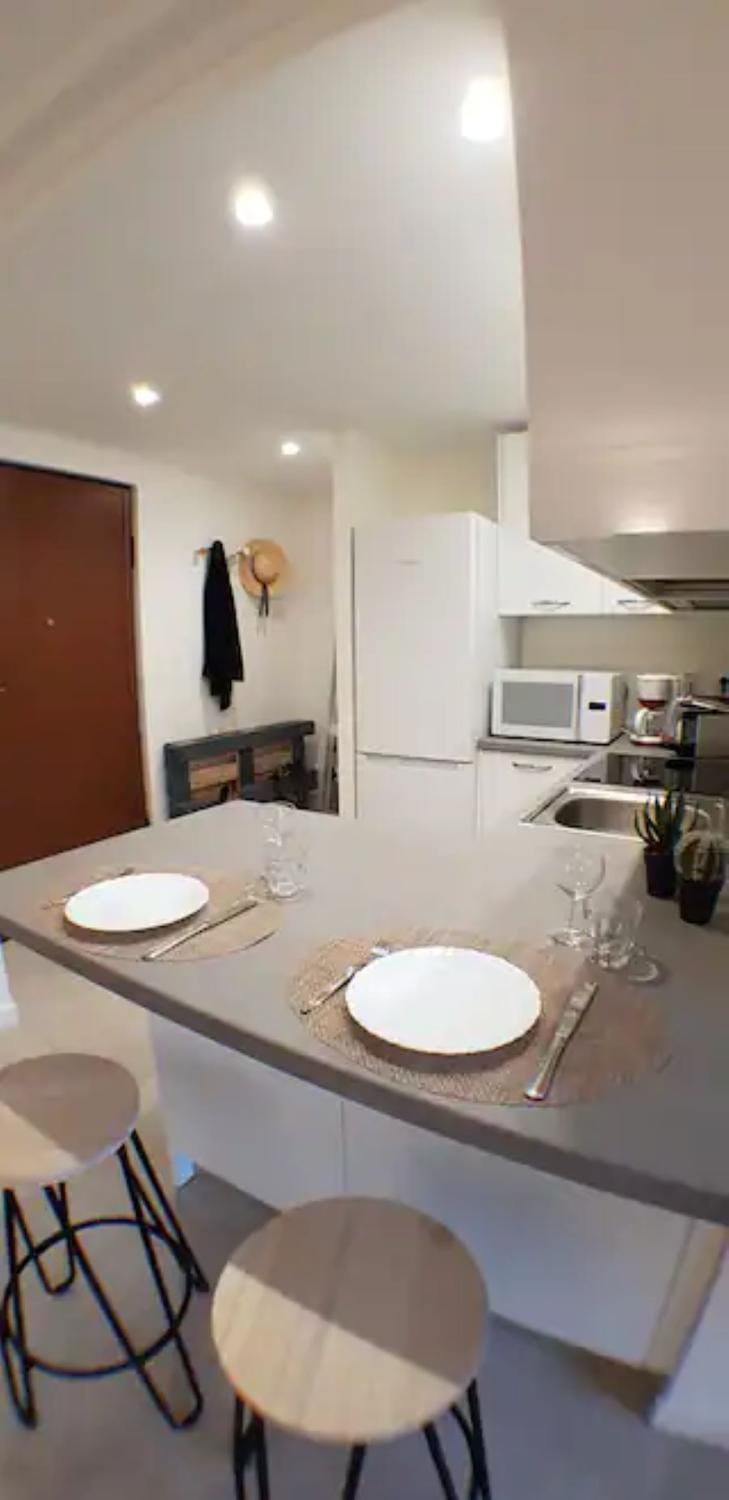 Kitchen or kitchenette, stove, stove, kitchen, kitchen