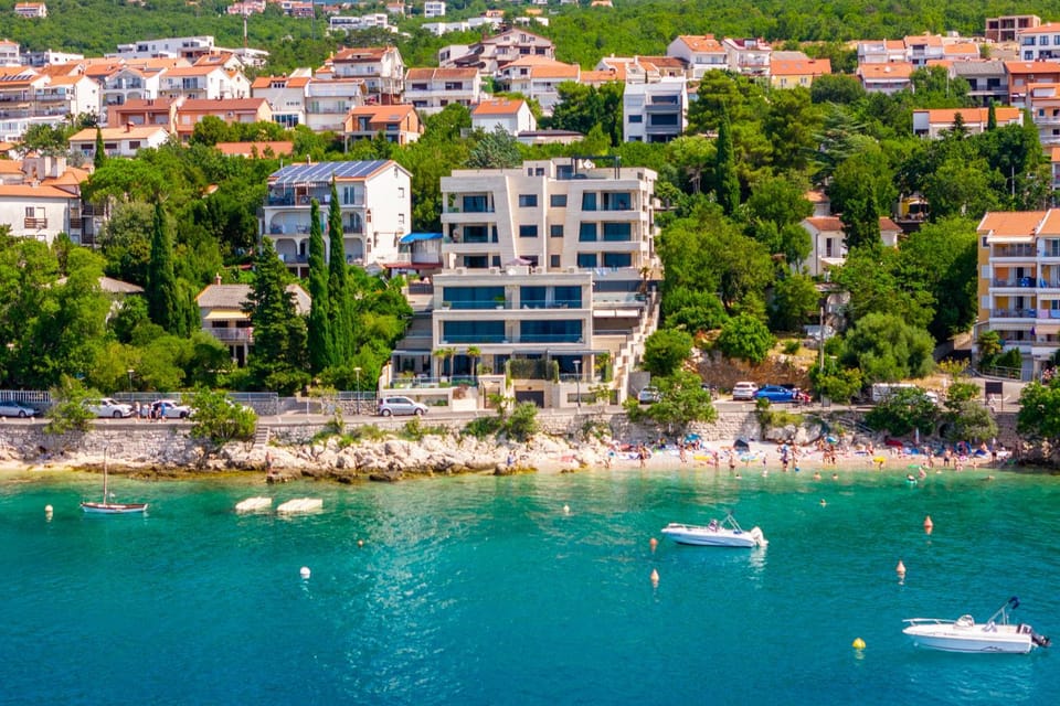 VILLA FRAN - DELUXE PENTHOUSE SUITE with private pool # 4 Apartment in Crikvenica