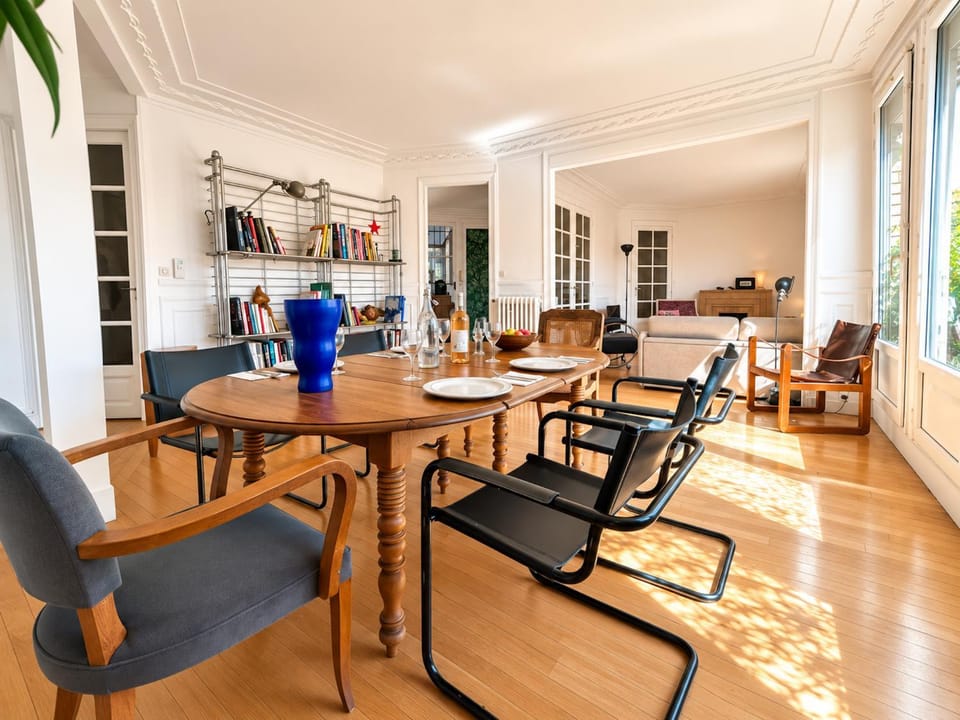 Library, Living room, Seating area, Dining area