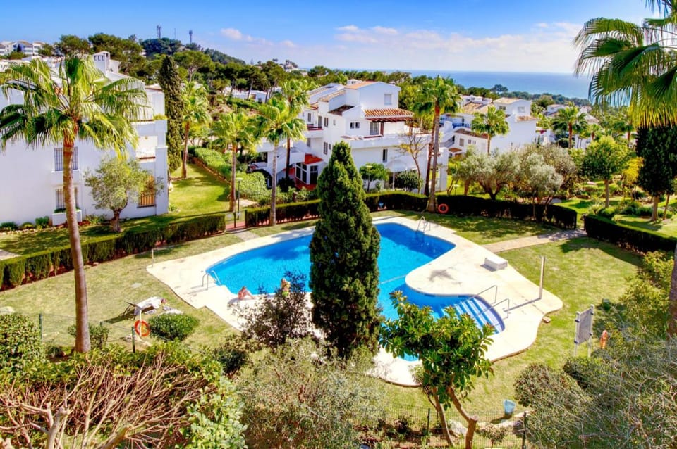 Pool view, Swimming pool