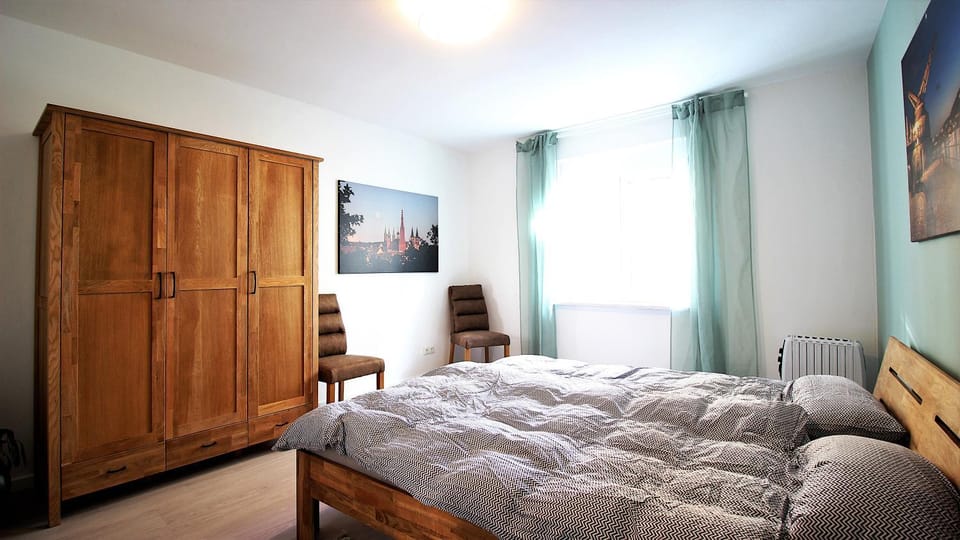 Bed, Bedroom, wardrobe