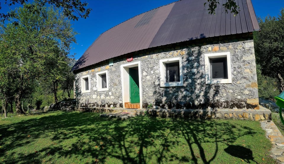 Property building, Garden