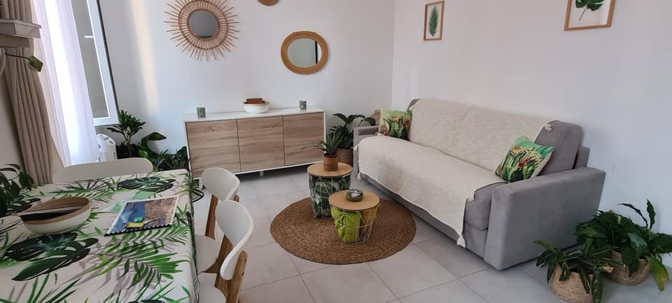 La Canopée Superbe 2 pièces neuf à 100m de la plage Classé 2 étoiles Apartment in Menton