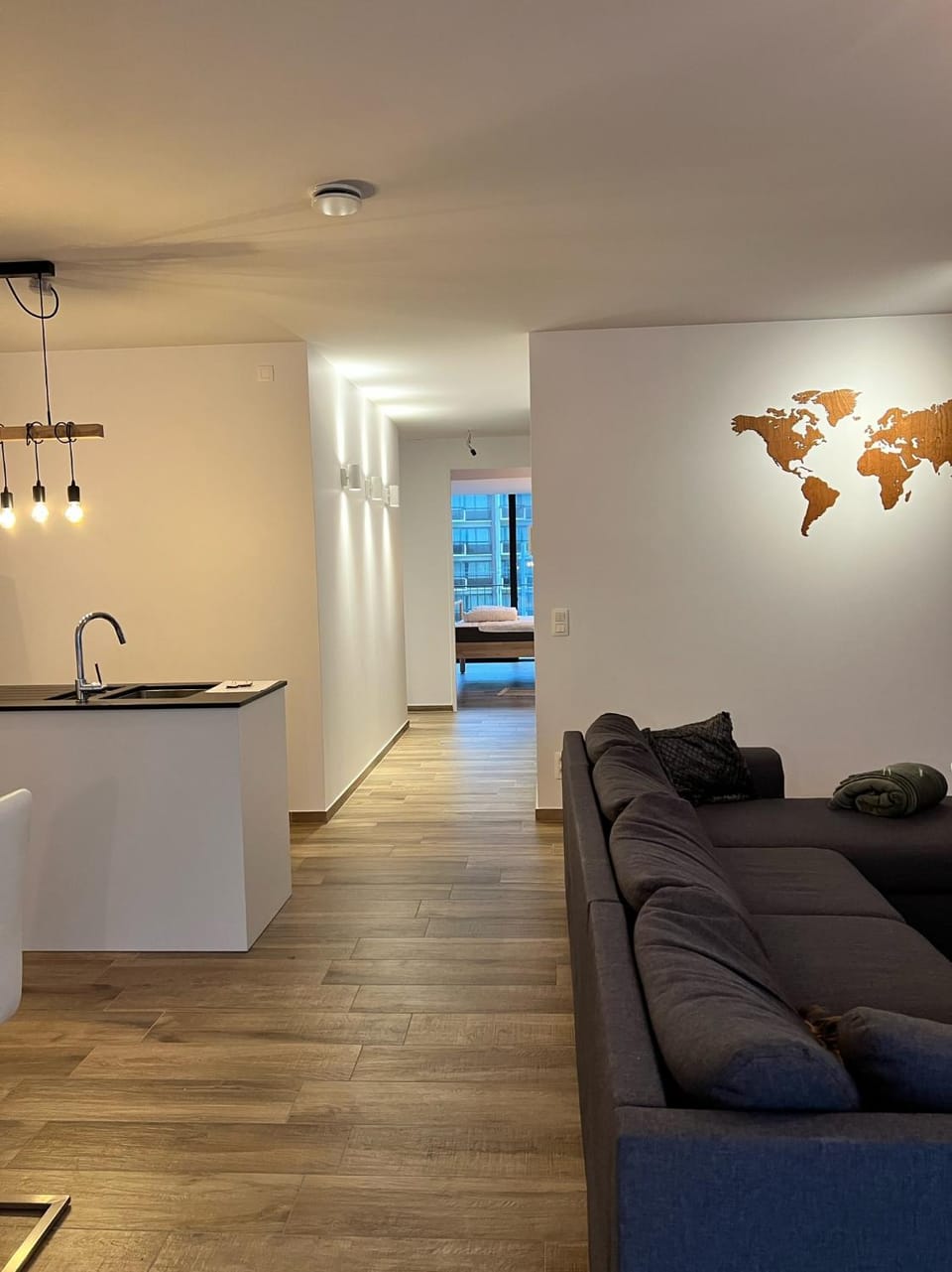 Coffee/tea facilities, Seating area, Dining area, dishwasher, flat iron, stove, kitchen