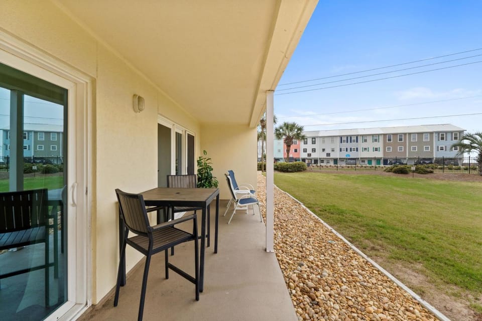 Patio, View (from property/room), Balcony/Terrace, Seating area