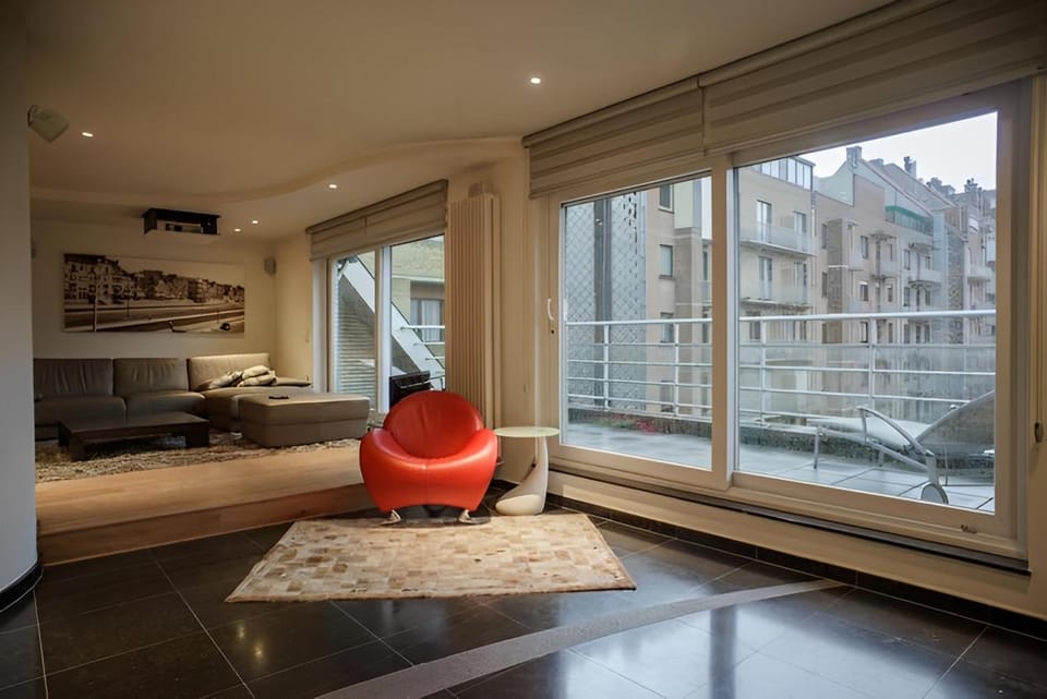 View (from property/room), Living room, Seating area