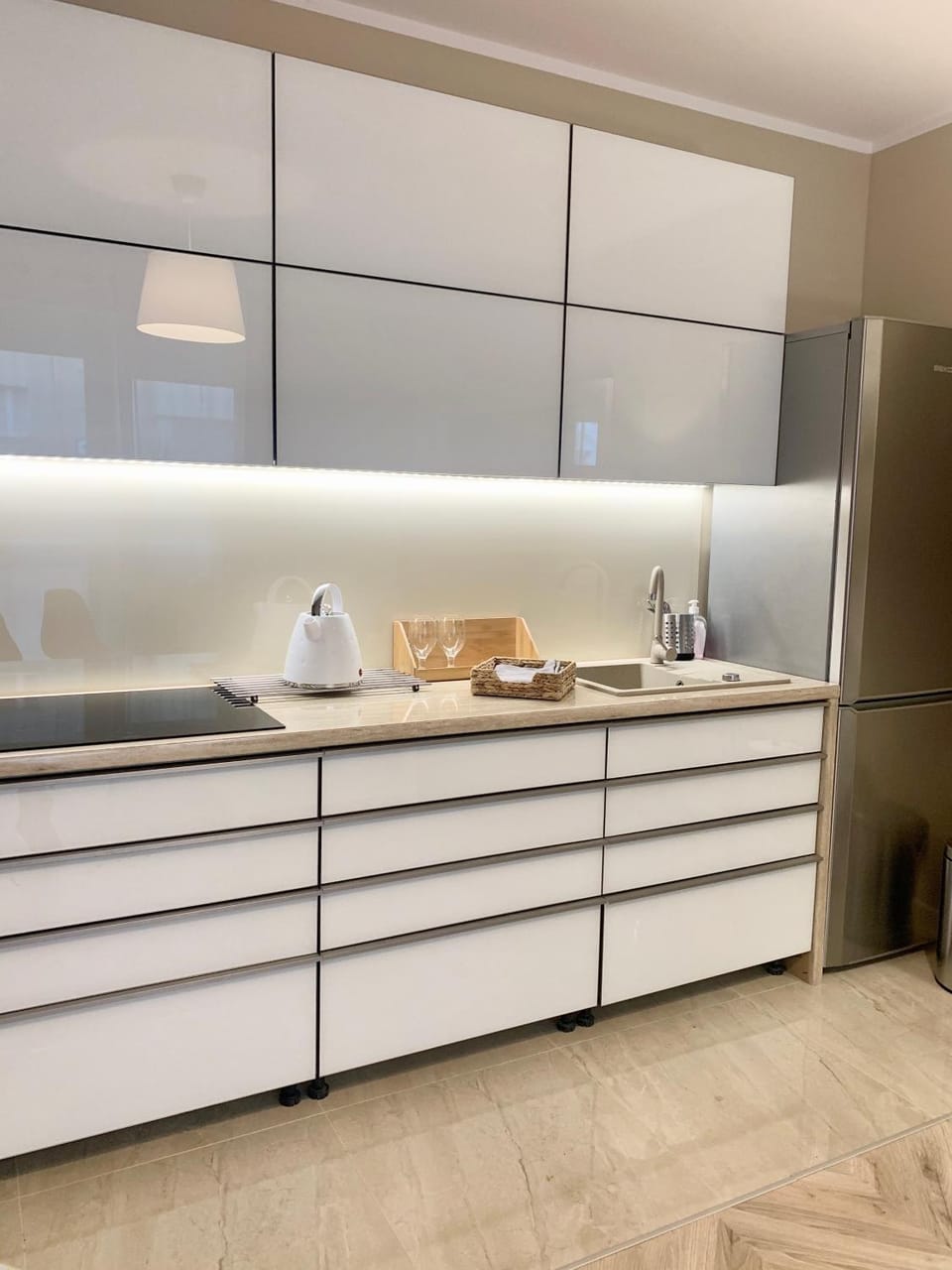 Kitchen or kitchenette, Food and drinks, Food